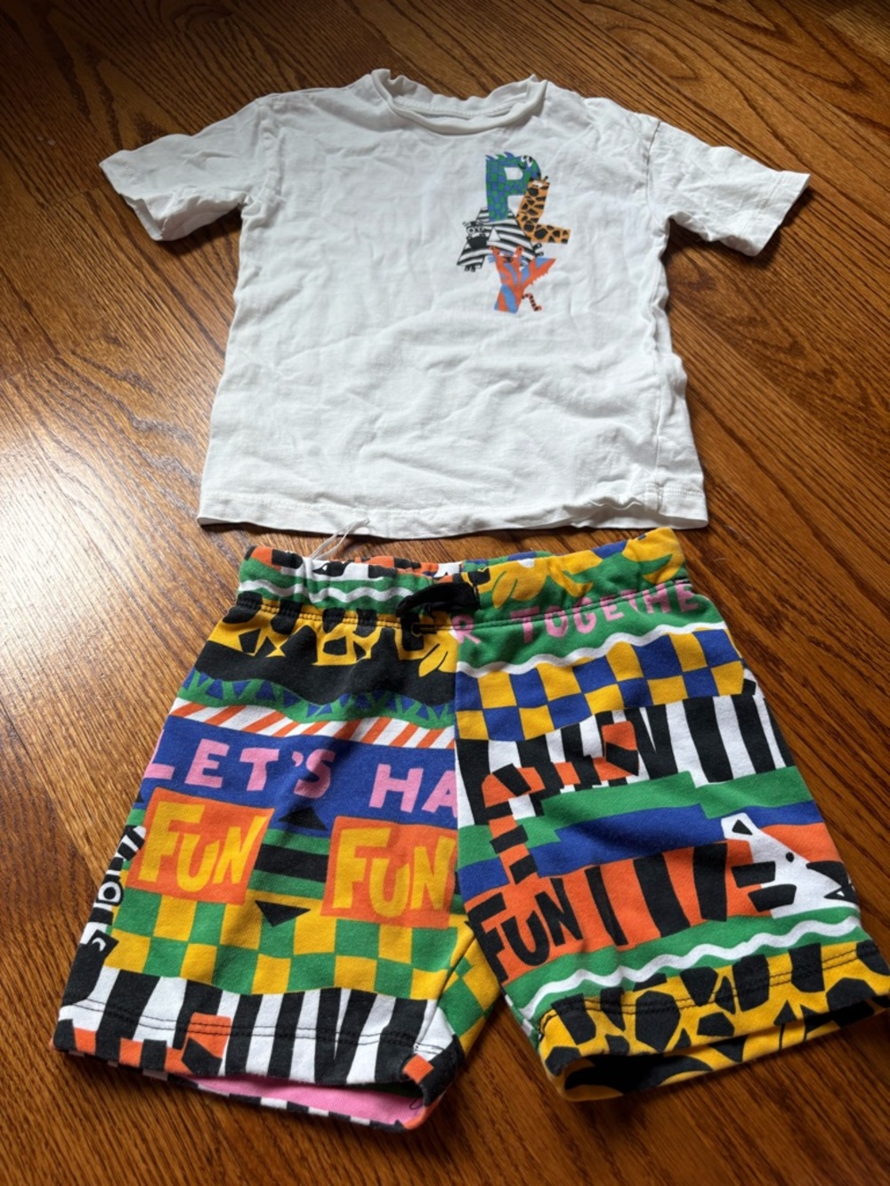 H&M White Tee & Multicolor Fun Print Shorts
